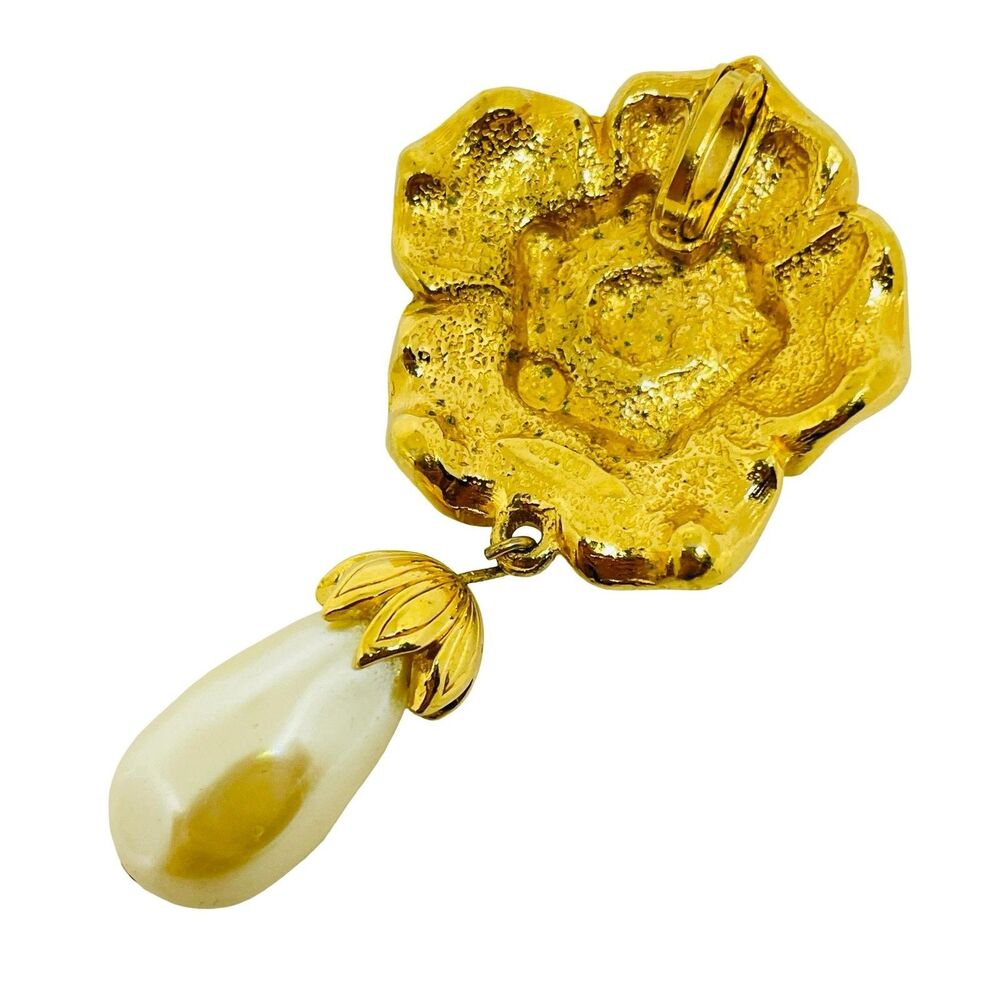 AVON signed vintage gold tone pearl flower designer pendant enhancer - Picture 3 of 5